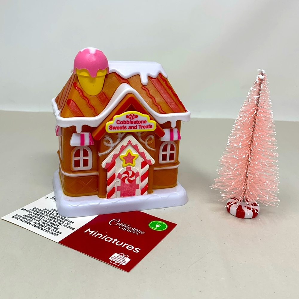Cobblestones Sweets & Treats miniature house decor & bottlebrush pink tree new